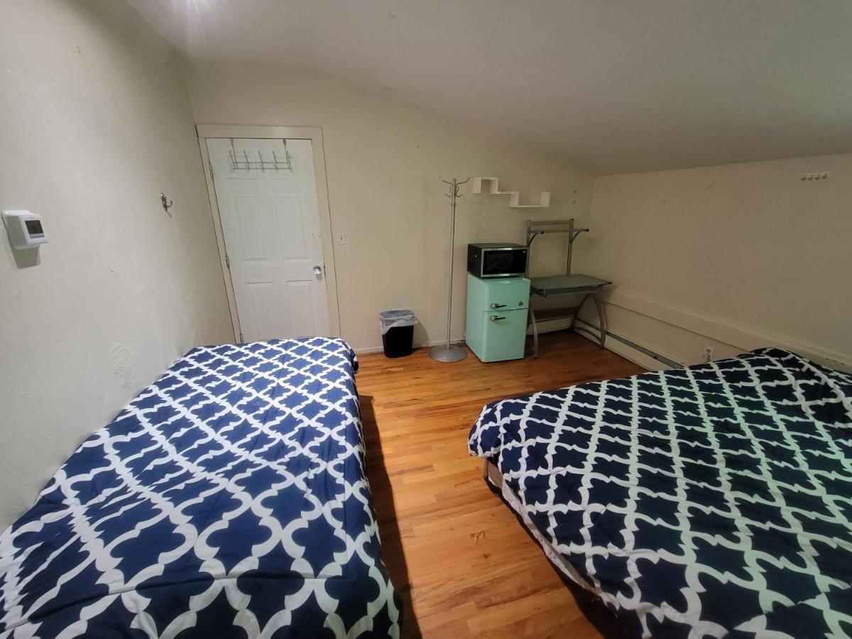 Private Bedroom Near Boston Exterior photo